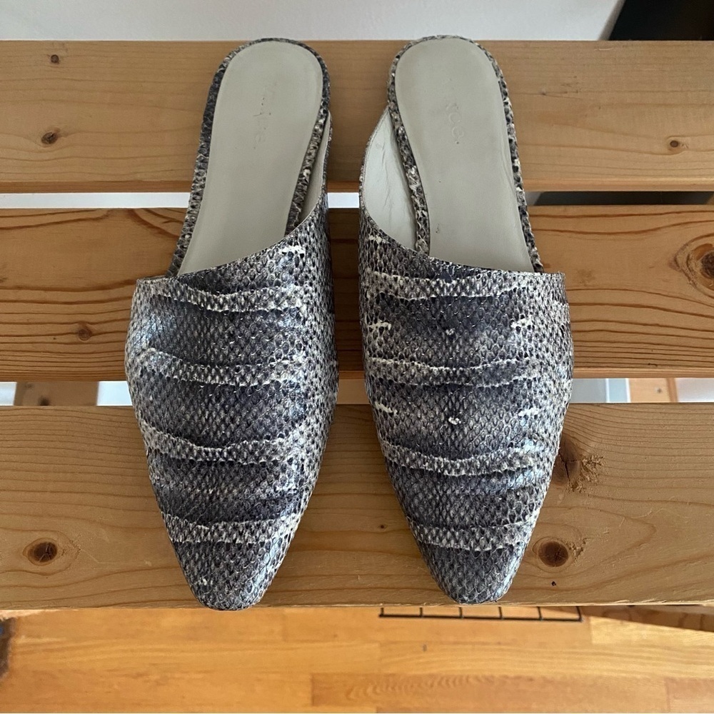 Vince Gray Snake-Embossed Leather Gena Asymmetrical Flat Mule Shoes 8 - Picture 2 of 15
